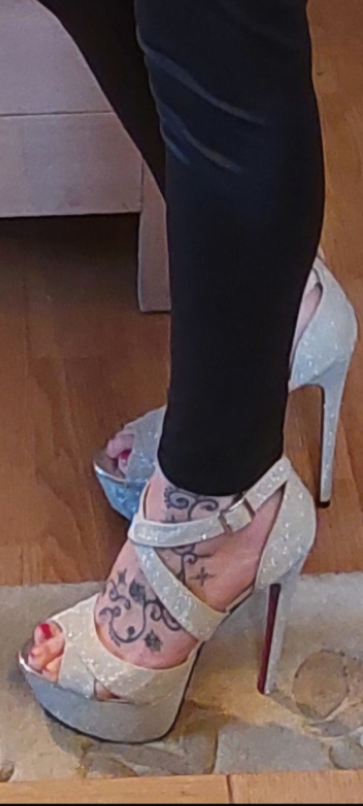 zilveren naaldhakken, Overige kleuren, Verzenden, Zo goed als nieuw, Schoenen met hoge hakken