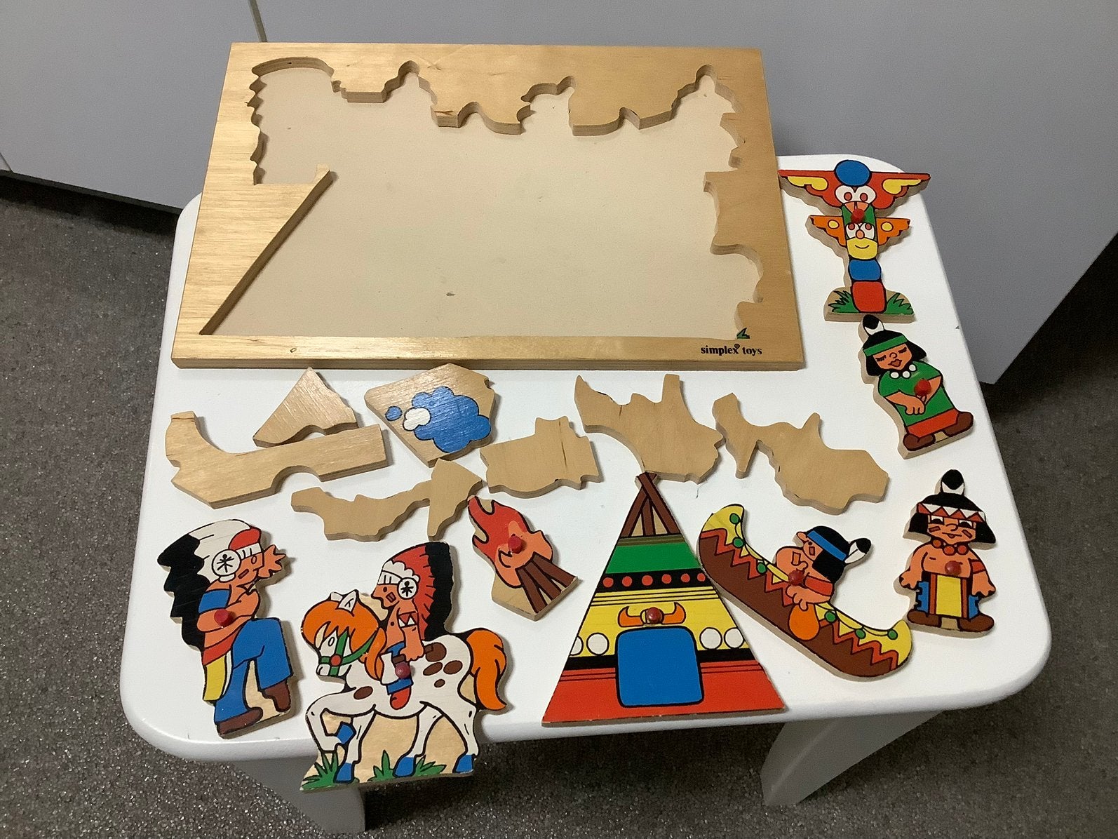 Puzzel Simplex met + zonder knopjes motoriek Indianen Wigwam, 2 tot 4 jaar, 10 tot 50 stukjes, Ophalen of Verzenden, Zo goed als nieuw