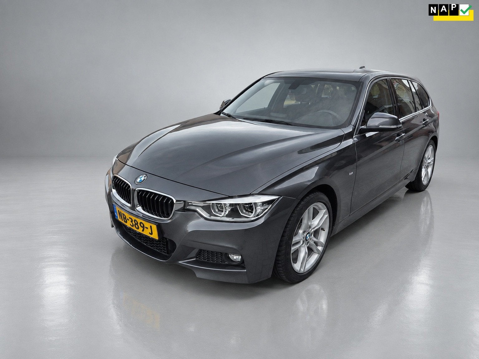 BMW 3-serie Touring 318i M Sport, Auto's, Dealer onderhouden, Gebruikt, Euro 6, 1445 kg