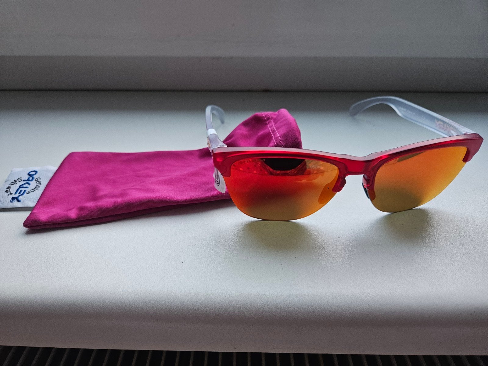 Nieuwe Oakley Frogskin Lite OO 9374 Zonnebril met Prizm Lens