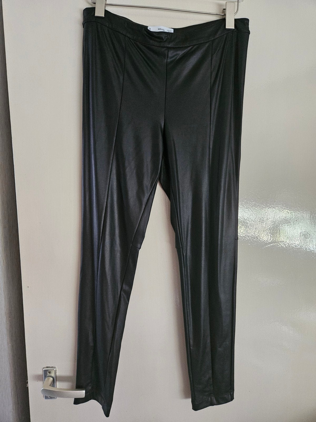 Zwarte legging van Mango, Kleding | Dames, Mango, Zwart, Ophalen of Verzenden, Gedragen