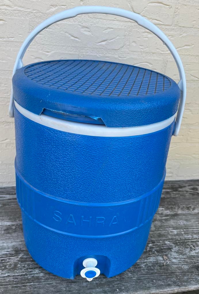 Sahra Koelbox met kraantje - Ideaal voor drankjes, Caravans en Kamperen, Ophalen, Gebruikt