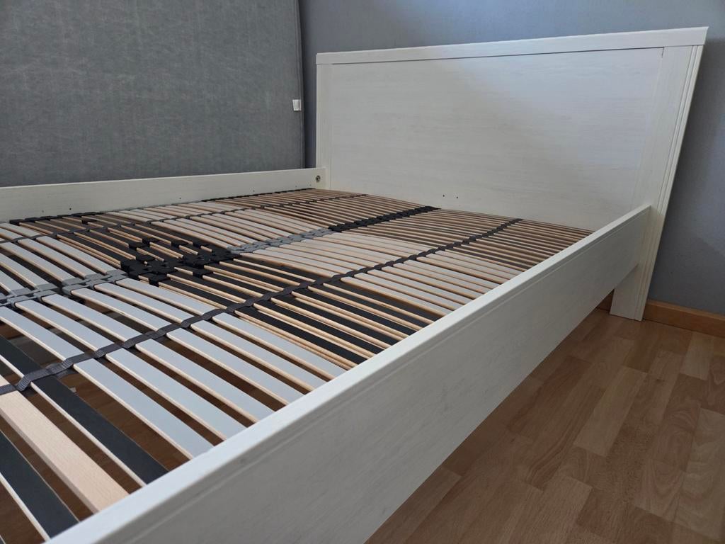 Bed 140x200cm met luxe matras, Ophalen, Wit, Tweepersoons, 140 cm