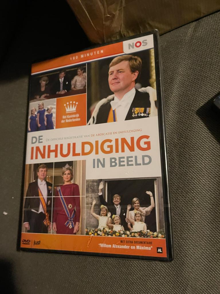 DVD Inhuldiging Willem-Alexander & Máxima - NOS, Cd's en Dvd's, Dvd's | Documentaire en Educatief, Nieuw in verpakking, Politiek of Geschiedenis
