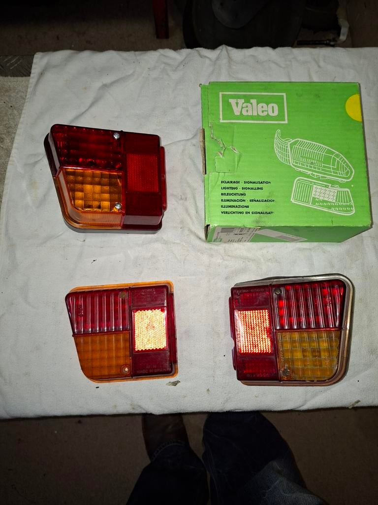 Achterlichten Valeo - Nieuw in doos, Auto-onderdelen, Verlichting, Overige automerken, Universele onderdelen, Nieuw, Ophalen of Verzenden