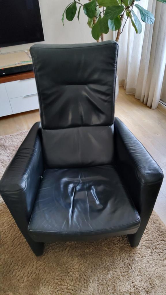 Leren zwarte fauteuil, Ophalen, Gebruikt, 75 tot 100 cm, 50 tot 75 cm