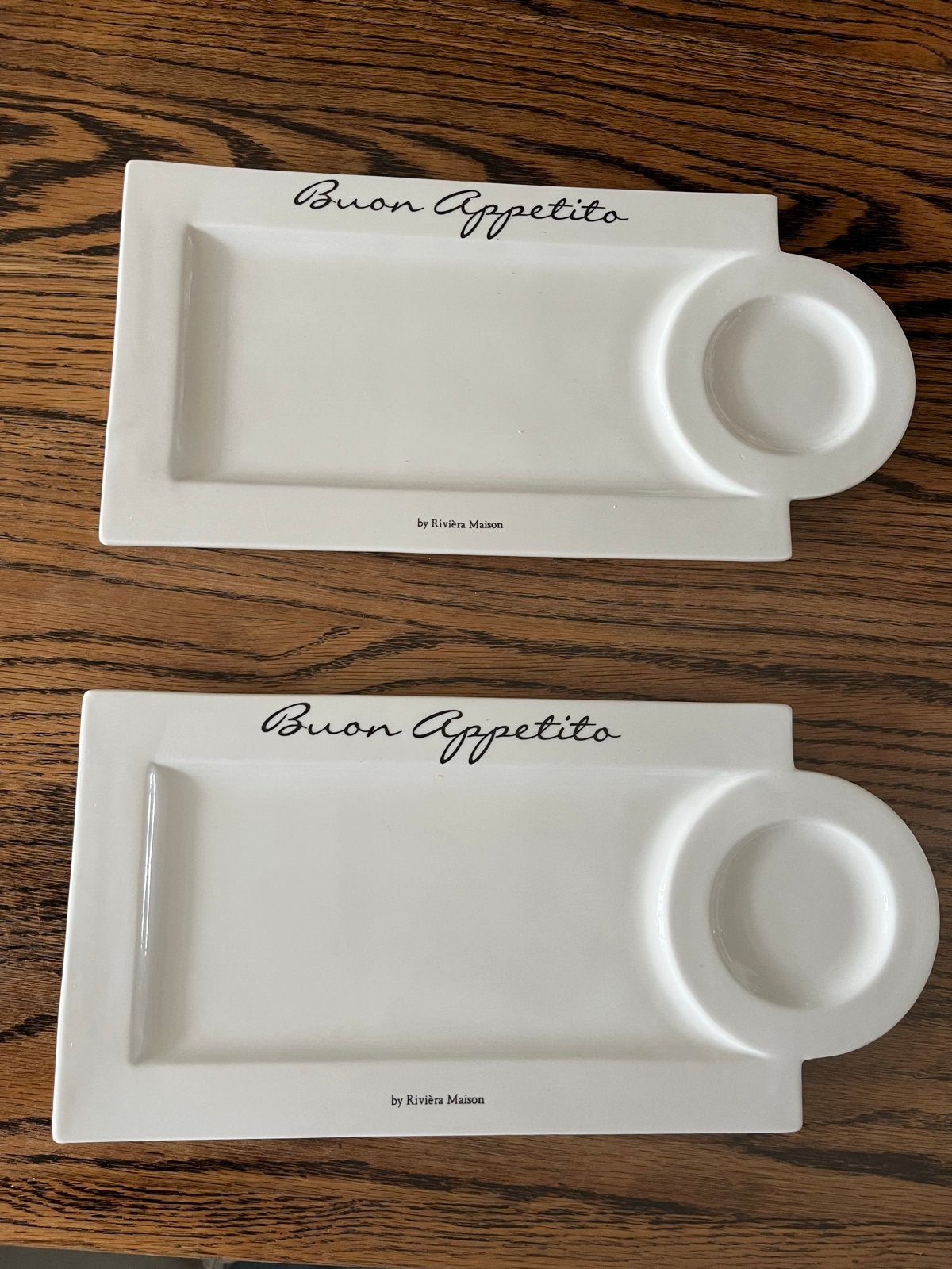 Riviera Maison borden en 4 rieten placemats, Huis en Inrichting, Ophalen, Gebruikt, Bord(en), Overige stijlen