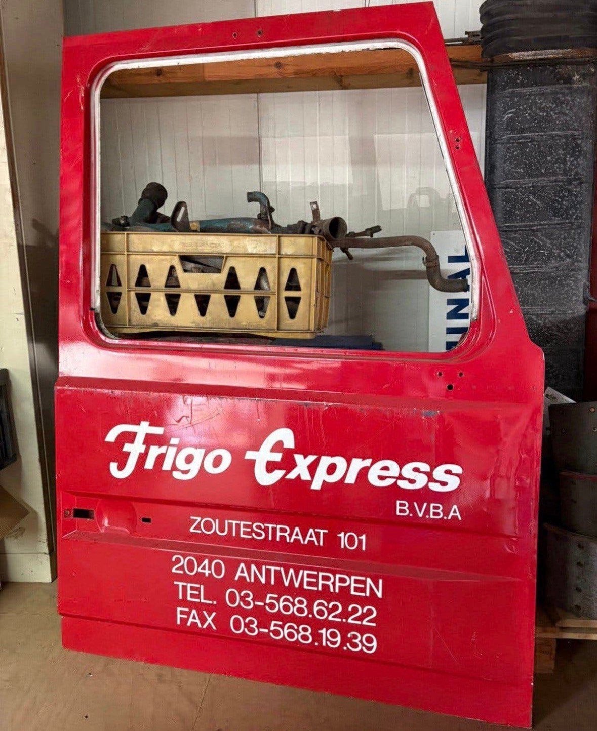 Vrachtwagen deur, Ophalen