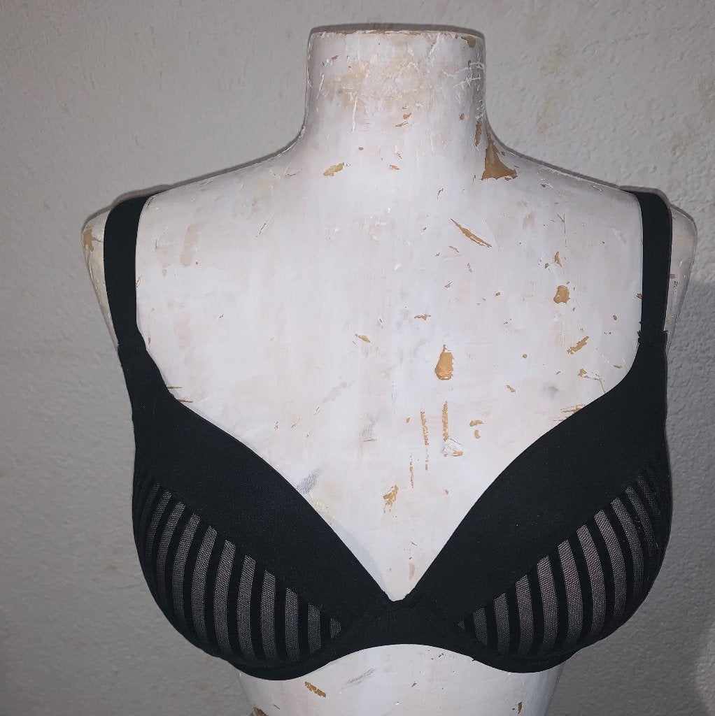 Hunkemöller BH 75 E izgst, Hunkemöller, Ophalen of Verzenden, Zwart, BH