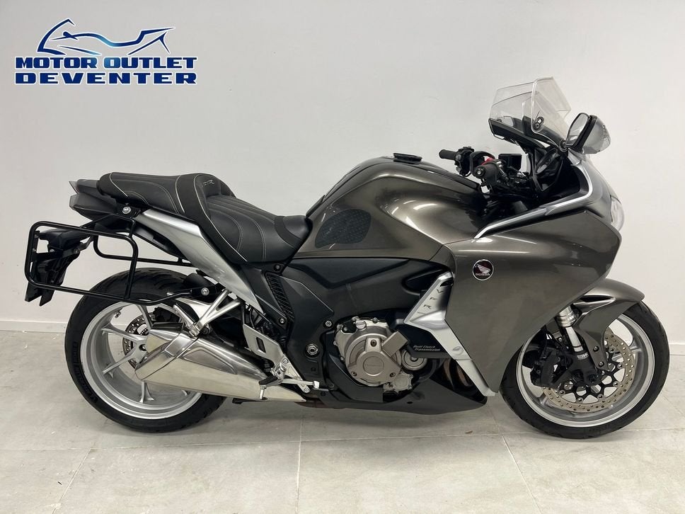 HONDA VFR1200 F DCT C-ABS (bj 2012), HONDA, Bedrijf, Onbekend, Sport