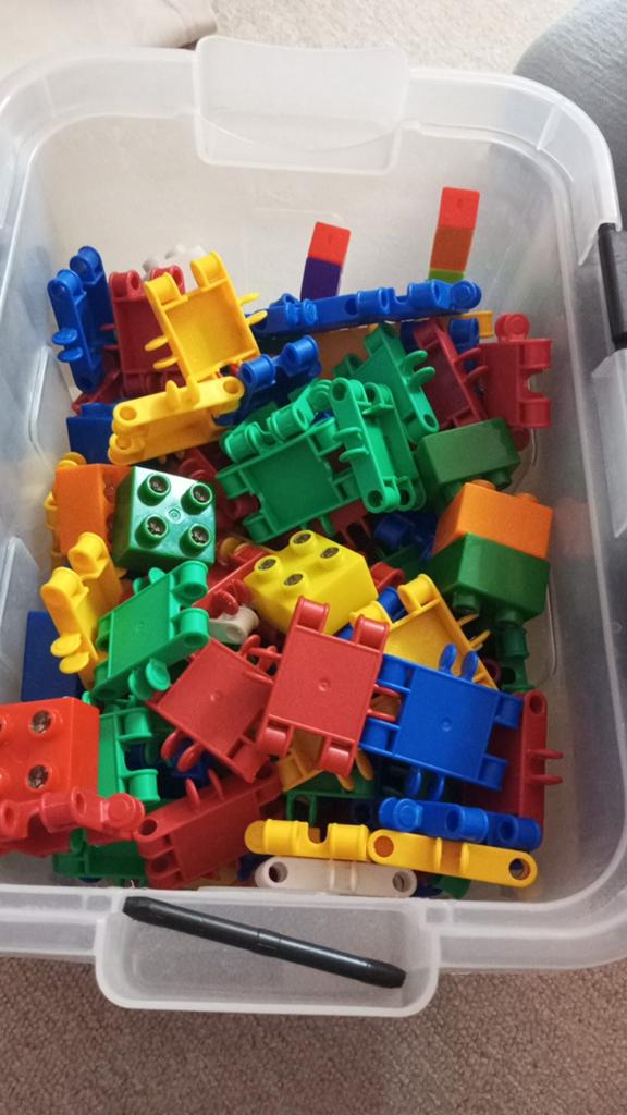 Grote doos met diverse bouwblokken, Ophalen, Gebruikt, Overige merken