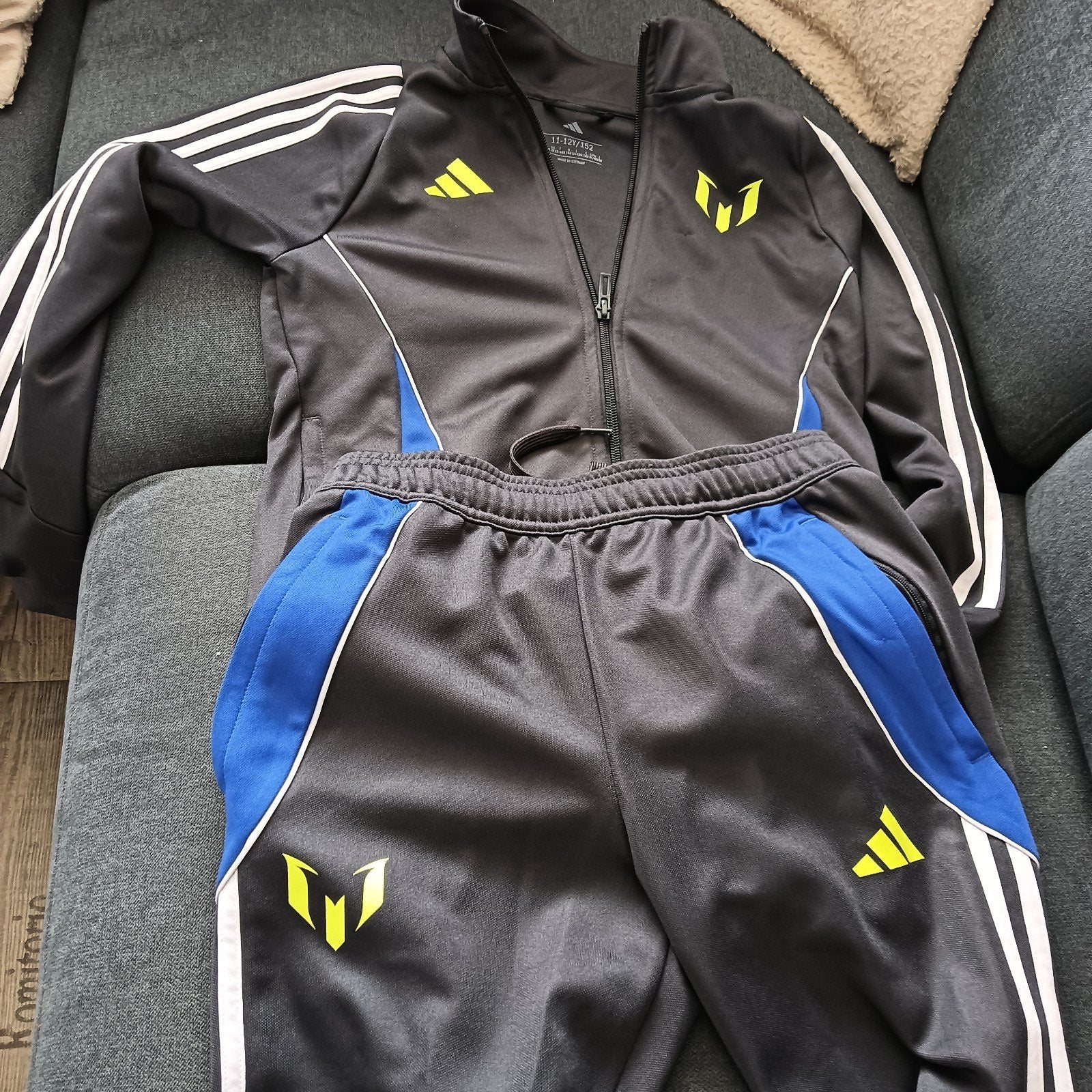 Adidas Messi trainingspak - maat 11-12 jaar, Adidas, Ophalen of Verzenden, Zo goed als nieuw, Setje