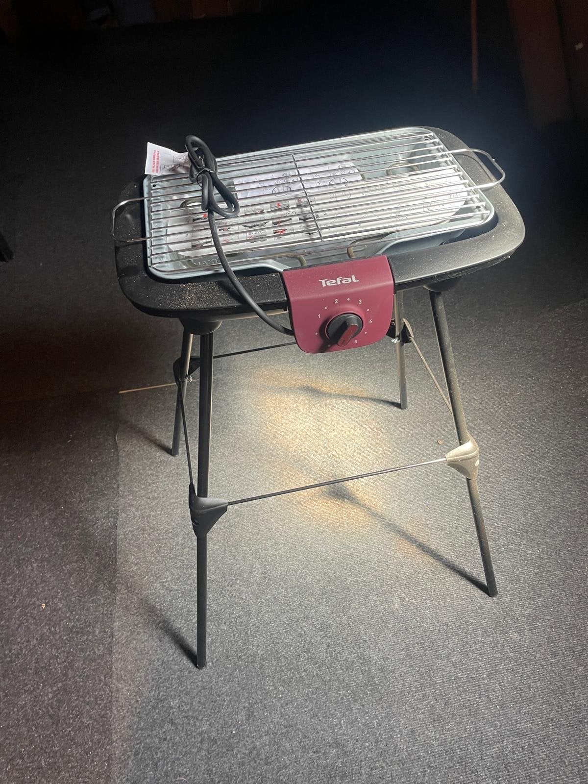 NIEUW Tefal elektrische BBQ - Perfect voor zomerse avonden!, Tuin en Terras, Elektrische barbecues, Ophalen, Gebruikt