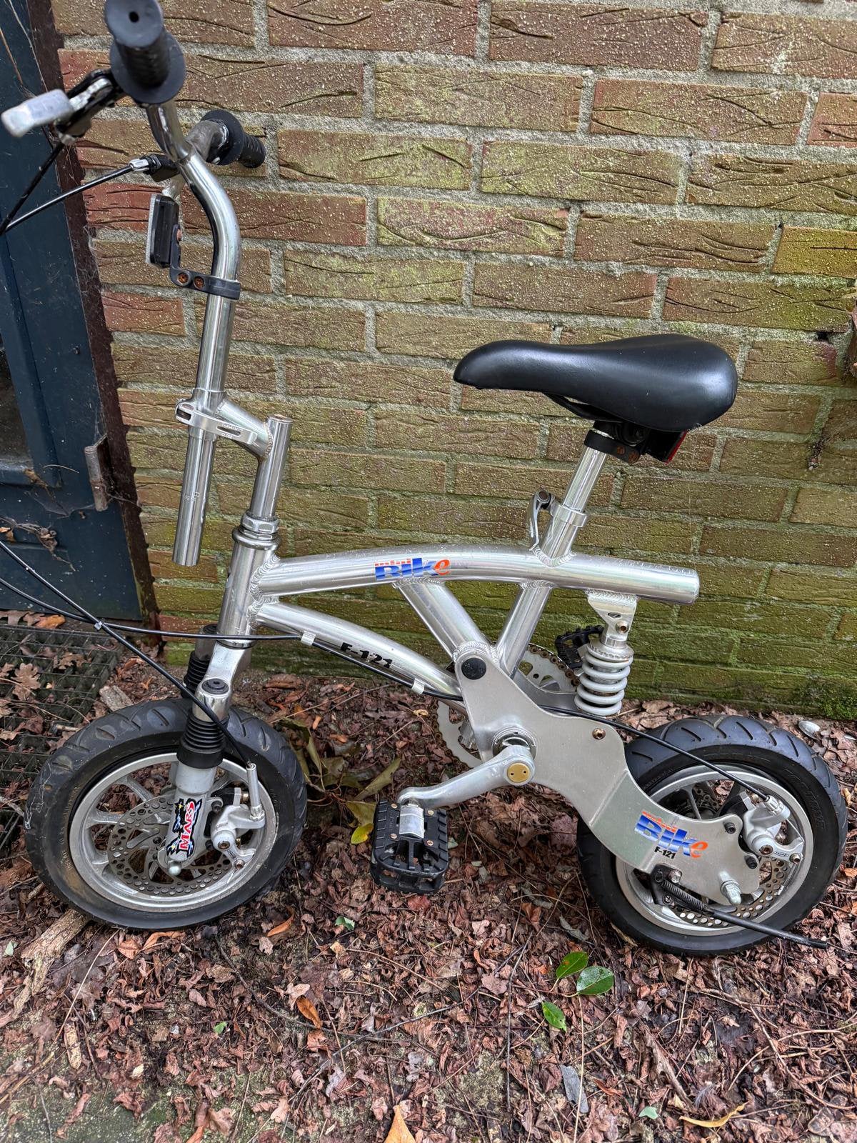 Originele F-121 mini bike., Fietsen en Brommers, Fietsen | Vouwfietsen, Ophalen, Zo goed als nieuw, Minder dan 14 inch