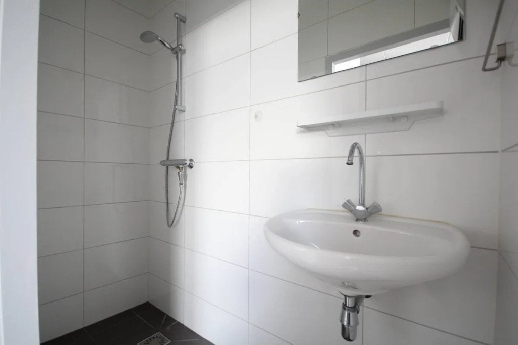 4-kamer appartement in Pieterskerkkwartier te huur per 1/8, Huizen en Kamers, Huizen te huur, Zuid-Holland, Appartement, Direct bij eigenaar