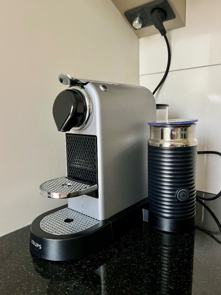 Nespresso Citiz met Melkopschuimer, Ophalen, Gebruikt, Koffiemachine, 1 kopje