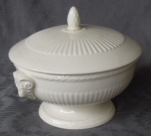 Nr TT60: 1 Kleine Wedgwood Edme dekschaal, Wedgwood, Klassiek, Ophalen of Verzenden, Tweedehands onbekend