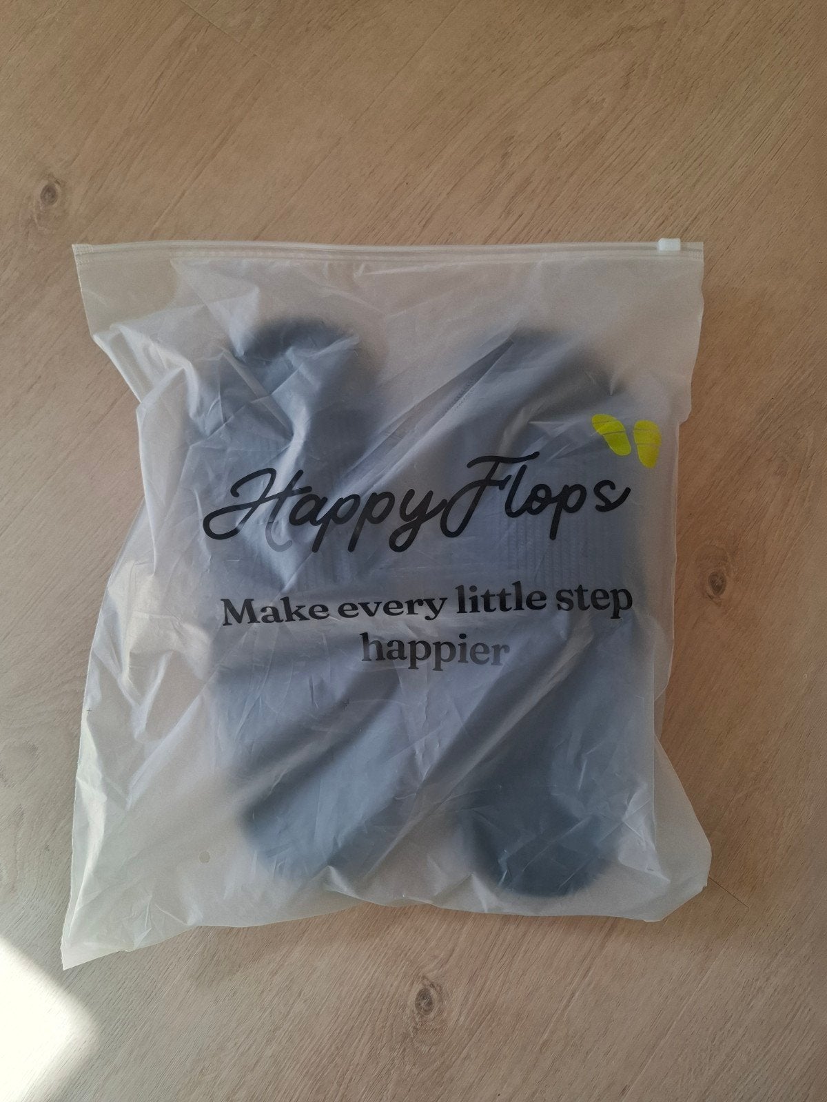Nieuwe Happy Flops slippers maat 44-45, Ophalen of Verzenden, Nieuw, Zwart, Slippers