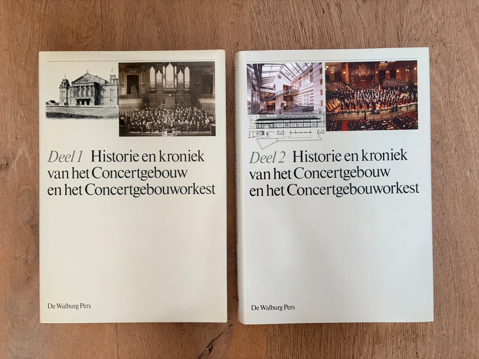 2 Boeken “Historie en kroniek van het Concertgebouw” ZGAN!!!, Ophalen of Verzenden, Zo goed als nieuw