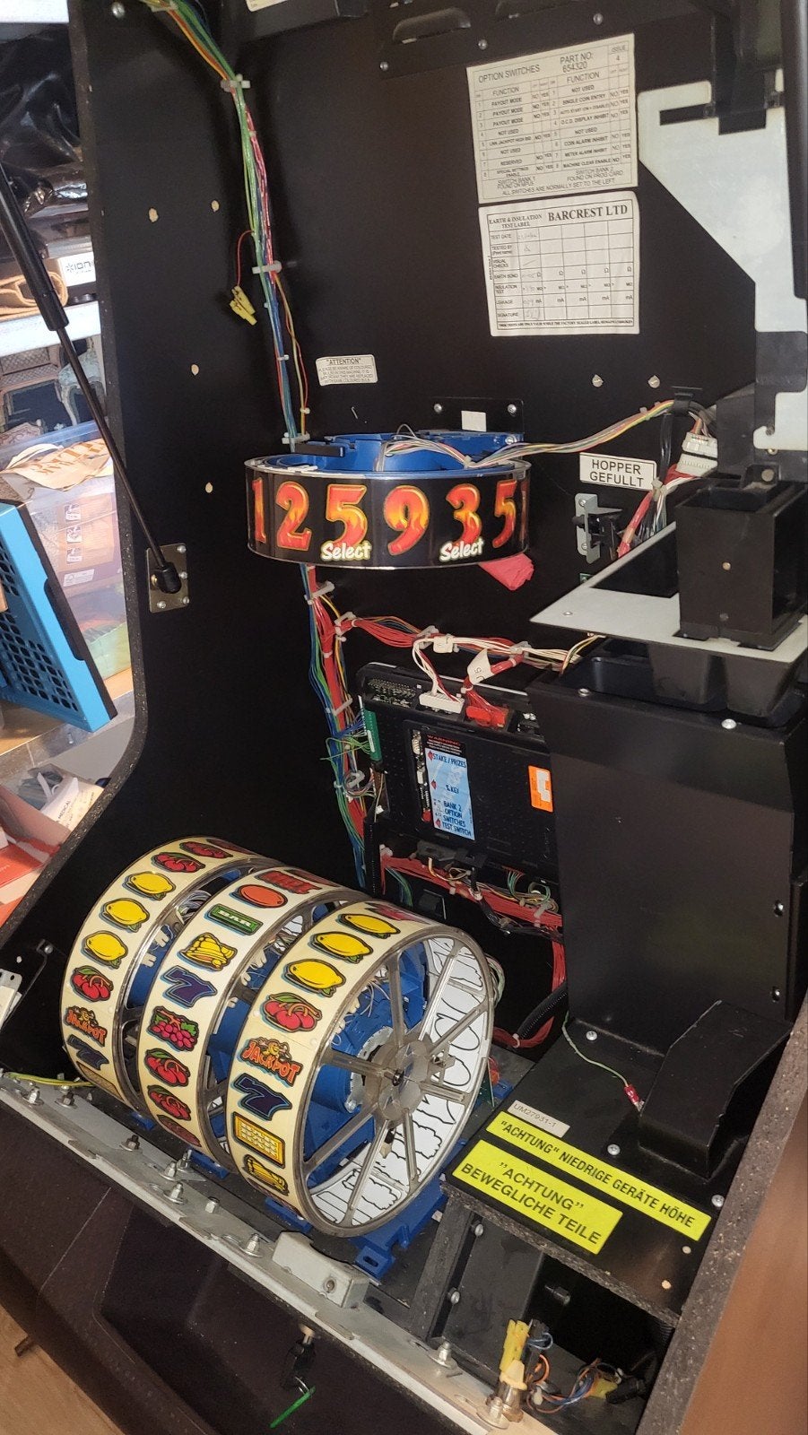 Hot stuff gokmachine, Verzamelen, Euro, Ophalen, Gebruikt, Met sleutels