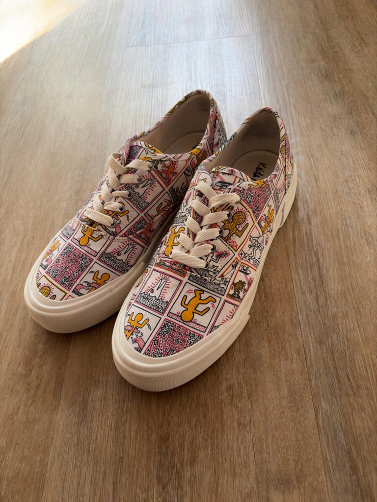 Keith Haring Sneakers - Maat 44, Kleding | Heren, Schoenen, Zo goed als nieuw, Sneakers of Gympen, Wit, Ophalen of Verzenden