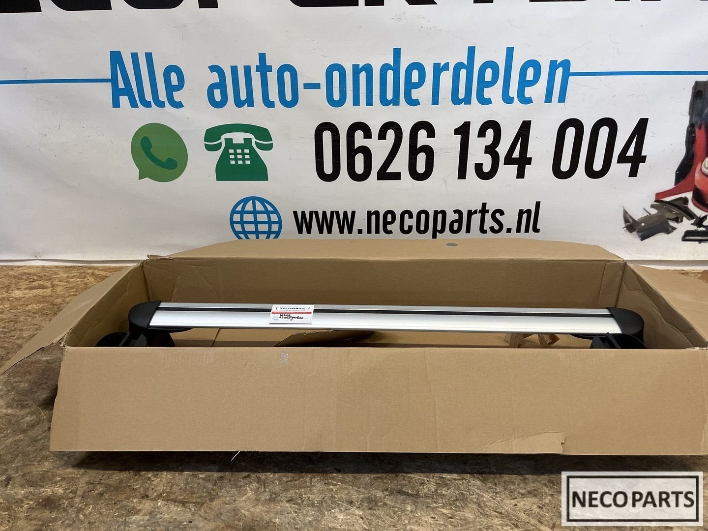 MERCEDES C KLASSE W206 DAKDRAGER ORGINEEL A2068900600, -, -, Nieuw, Ophalen of Verzenden