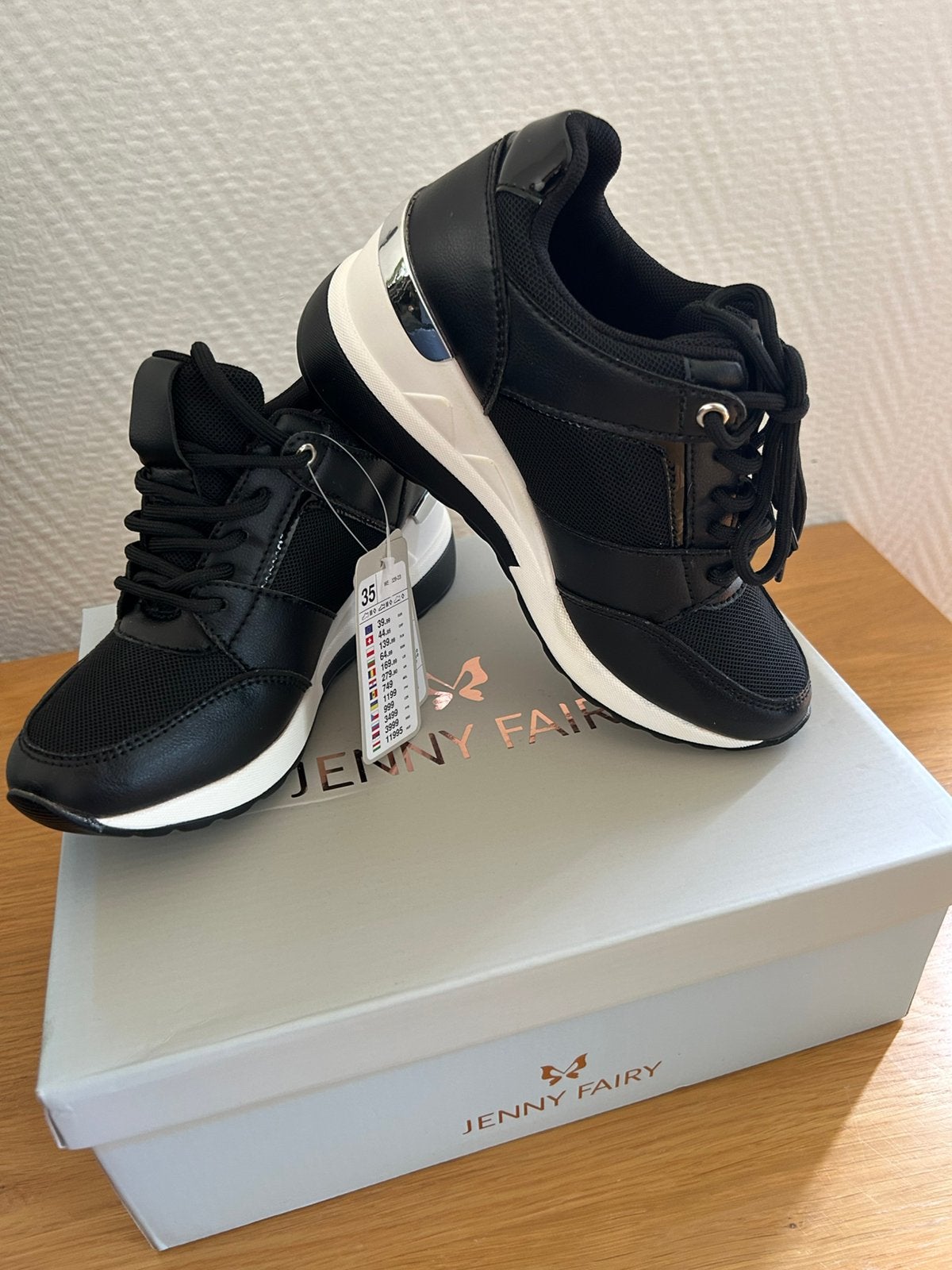 Nieuwe Jenny Fairy Sneakers, Zwart, Nieuw, Ophalen of Verzenden, Sneakers of Gympen