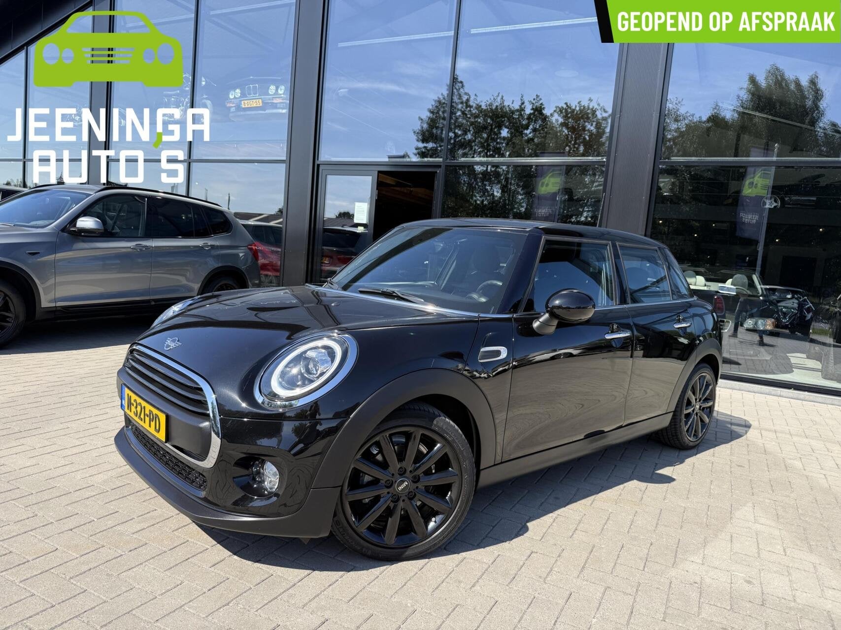 Mini 5-Deurs 1.5 One Pepper |PDC|Clima|Stoelverwarming, Auto's, Dealer onderhouden, Stof, Gebruikt, Euro 6