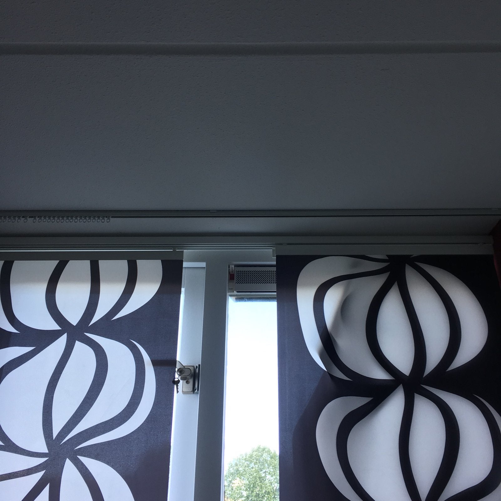 IKEA Sanela Paneelgordijnen - Zwart/Wit Patroon, Gebruikt, 200 cm of meer, Zwart, 50 tot 100 cm