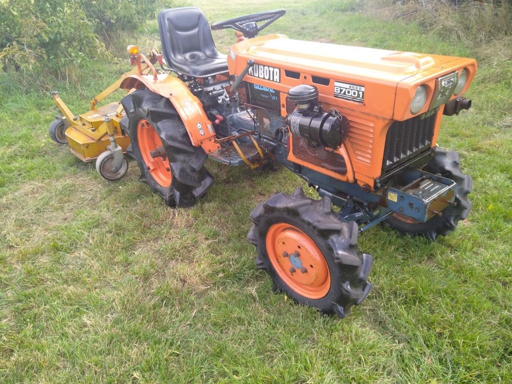 Kubota 4x4 met grasmaaier, Tuin en Terras, Grasmaaiers, Ophalen, Cirkelmaaier, Gebruikt, Versnellingen