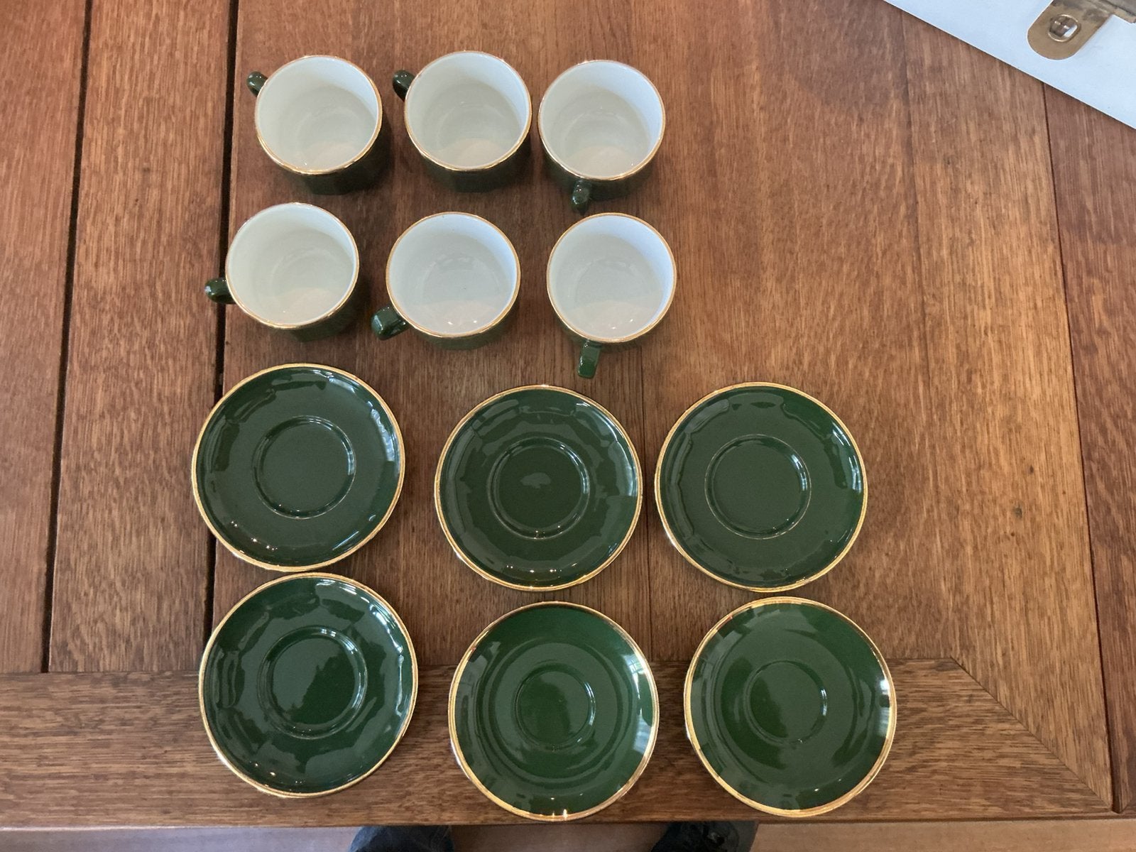 Franse koffiekopjes Apilco, Ophalen