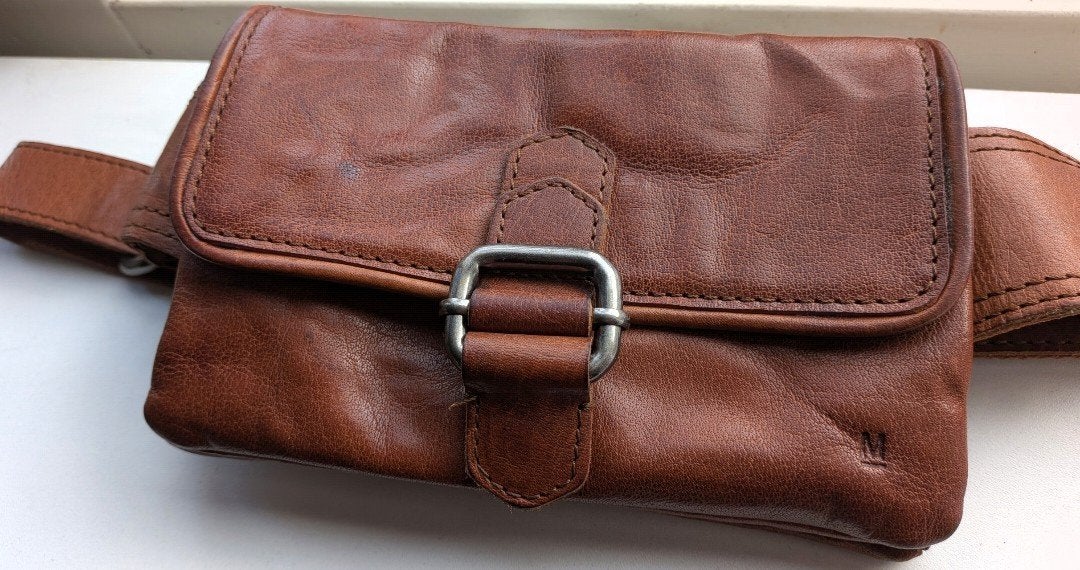 Heuptas van leer, Sieraden, Tassen en Uiterlijk, Ophalen, Zo goed als nieuw, Zwart, Overige typen