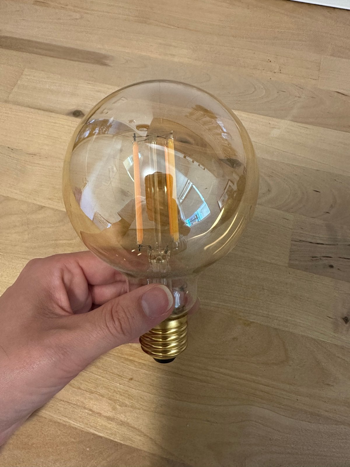 Action Smart Lamp E27 7W, bedienbaar via app, Ophalen, Overige lichtkleuren, E27 (groot), Zo goed als nieuw