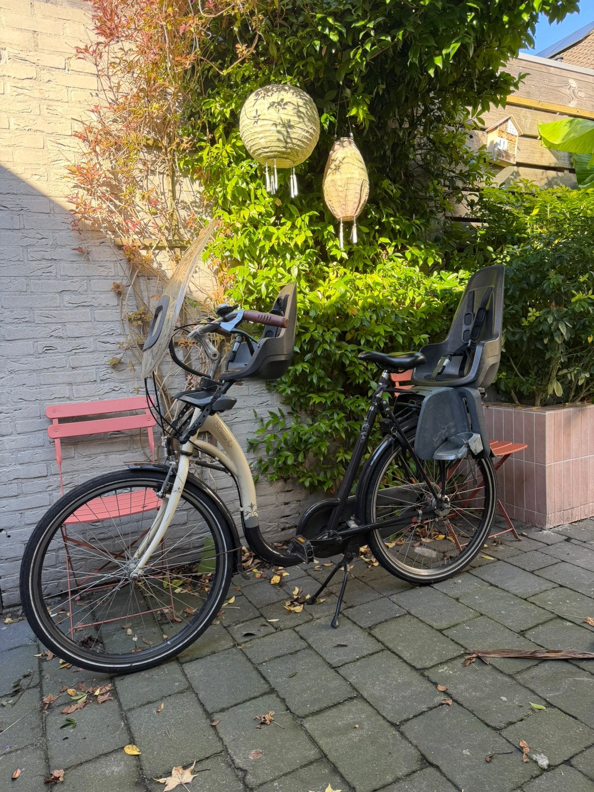 Mamafiets met 2 zitjes, Fietsen en Brommers, 2 zitjes, Zo goed als nieuw, Dubbele standaard, Ophalen