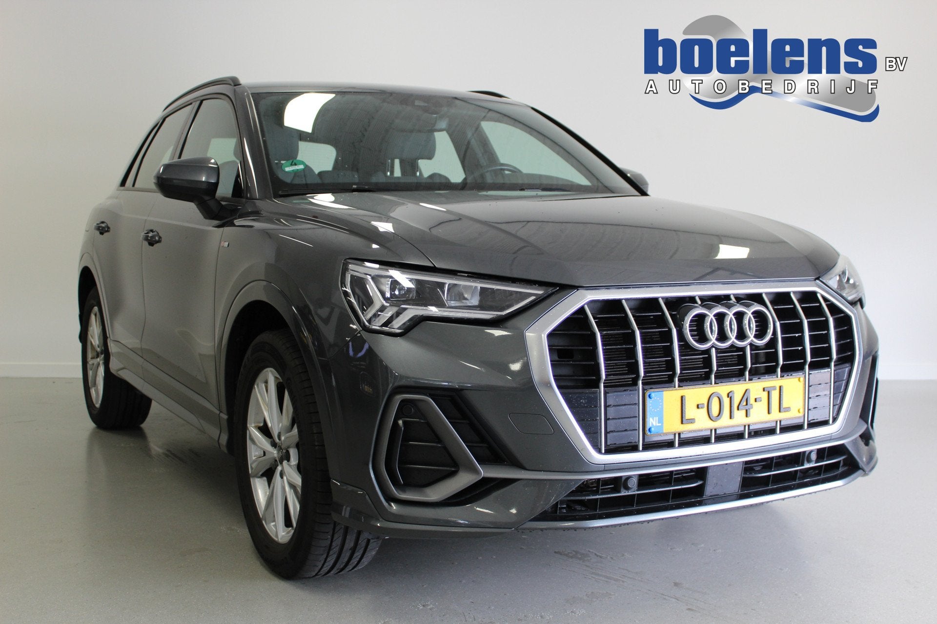 Audi Q3 45 TFSI e S edition | BJ:2021! | ACC | DIGI-DASH | C, Dealer onderhouden, Euro 6, 116 pk, Grijs