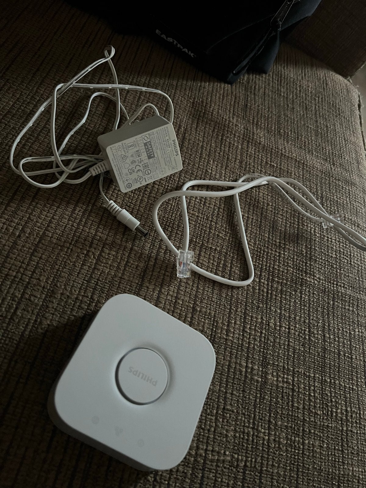 Philips Hue Bridge V2.1 met adapter en ethernetkabel, Ophalen of Verzenden, Zo goed als nieuw