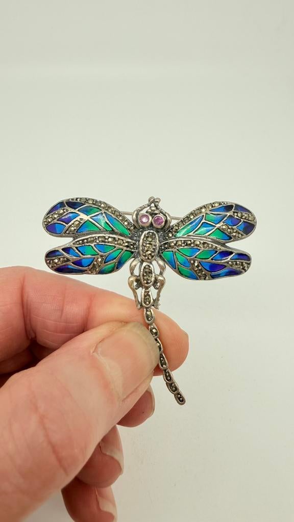 Zilveren glasemaille libelle broche.Inleg 2 robijn steentjes, Sieraden, Tassen en Uiterlijk, Broches, Verzenden, Nieuw, Met edelsteen