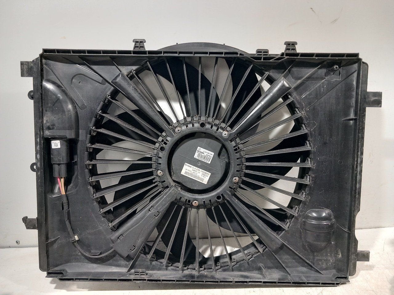 Koelventilator Mercedes-Benz E-Klasse, Onderdelen@venauto.nl, Van der Ven Autorecycling B.V., Gebruikt, Ettenseweg 76, 4706 PB Roosendaal, The Netherlands