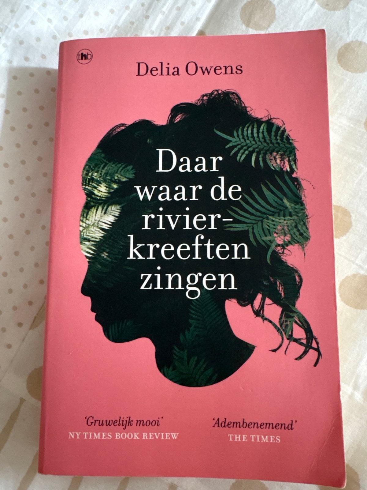 Daar waar de rivierkreeften zingen - Delia Owens, Ophalen of Verzenden, Zo goed als nieuw, Nederland