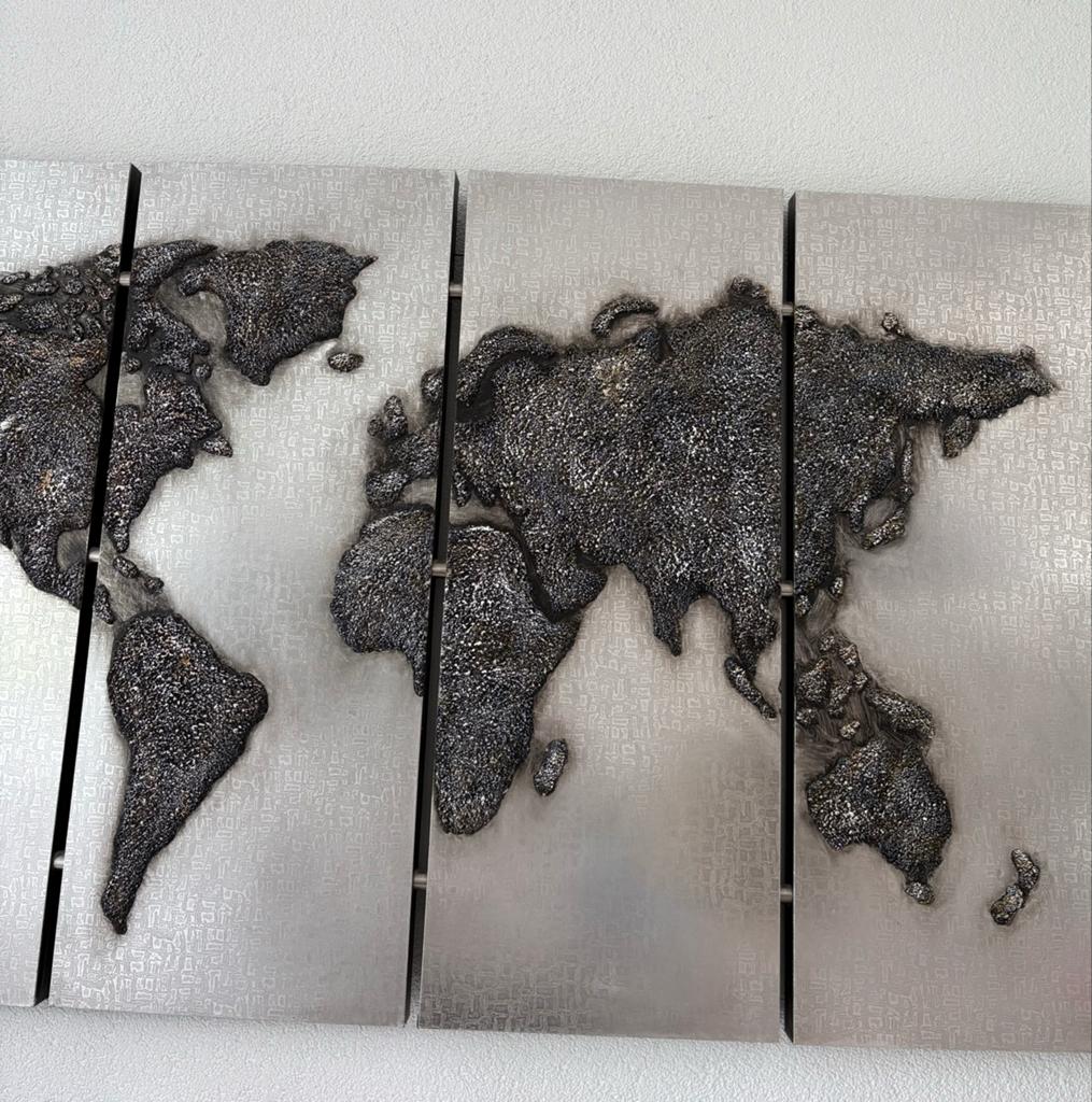 Mooie 4-luik wanddecoratie: Wereldkaart met reliëf, 165 cm, Metaal, Gebruikt, 100 cm