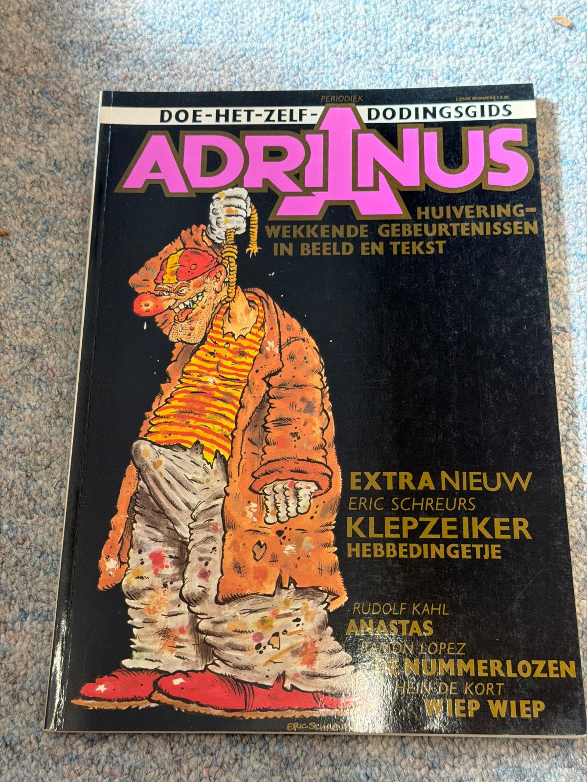 Adrinus Doe-Het-Zelf Dodingsgids - Huiveringwekkende Gebeurt, Eén stripboek, Ophalen of Verzenden, Gelezen