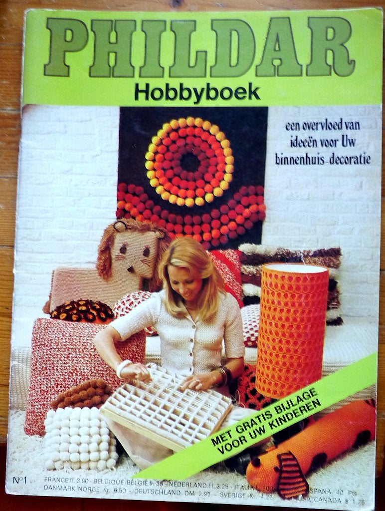 2 hobbyboeken van Phildar - de mooiste decoraties, Verzenden, Gebruikt, Breien of Haken, Patroon of Boek