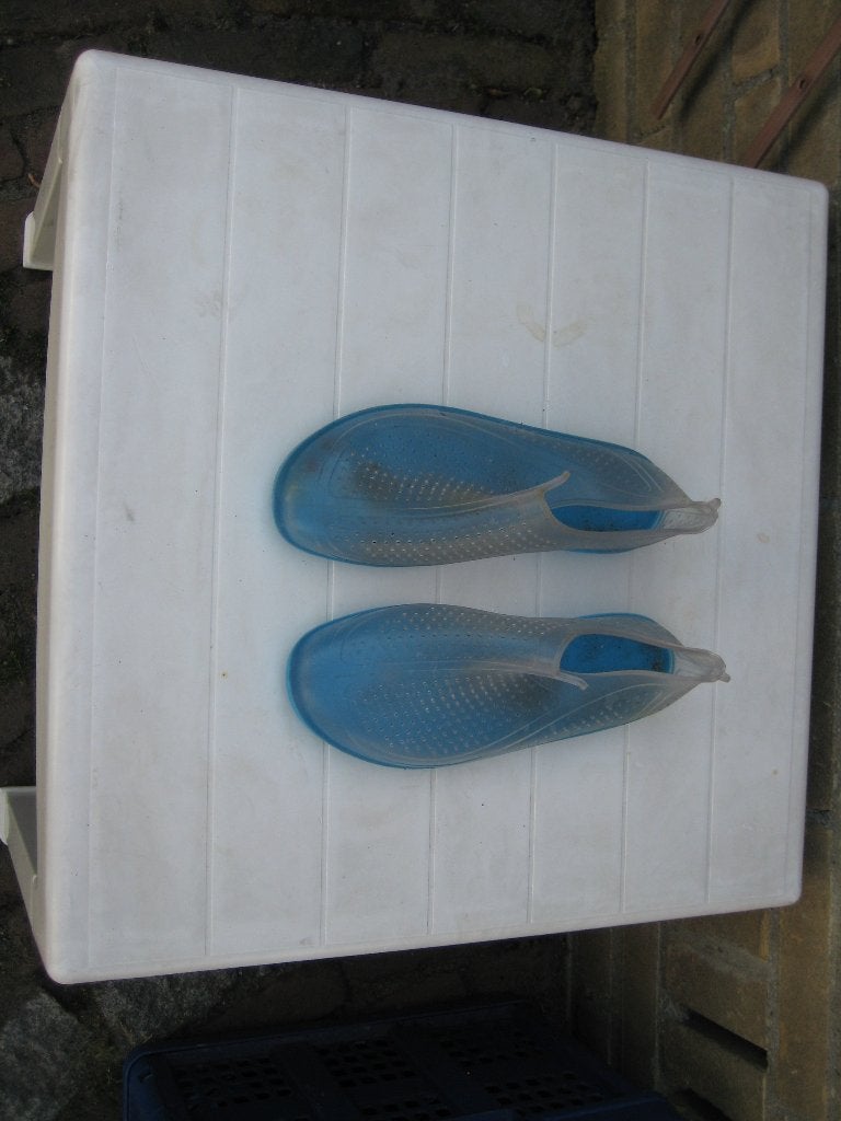 Maat : 35-36 .licht blauwe waterschoenen of strandschoenen., Kinderen en Baby's, Kinderkleding | Schoenen en Sokken, Decathlon