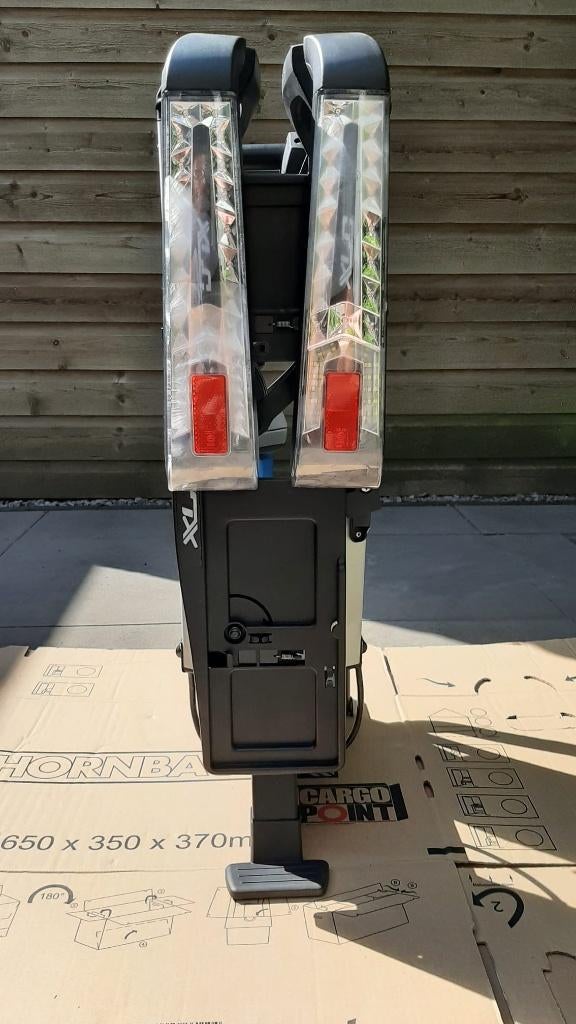 Te huur: XLC Azura Xtra LED 2.0 Fietsendrager, Ophalen, Nieuw, 2 fietsen, Trekhaakdrager