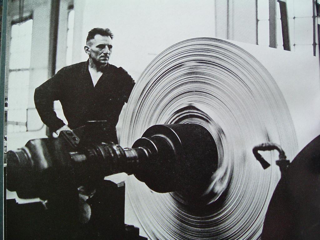 250 jaar Berghuizer Papierfabriek - 1961., Antiek en Kunst, Antiek | Boeken en Bijbels, Ophalen of Verzenden, Bert Schierbeek