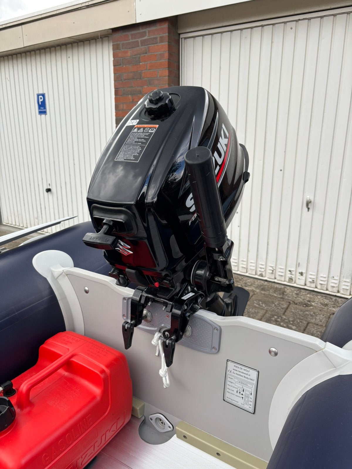 Foto 15 van Beaut TZ300AL Rubberboot met Suzuki DF 6A en Pega Trailer