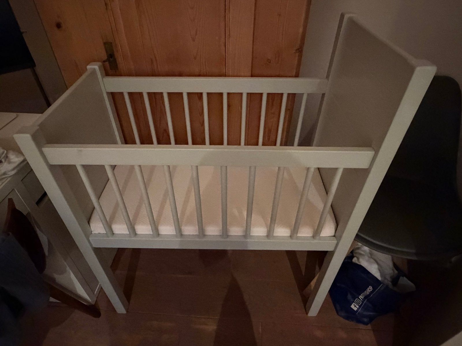 Wiegje met matras - Zo goed als nieuw, Ophalen, Zo goed als nieuw, Wieg