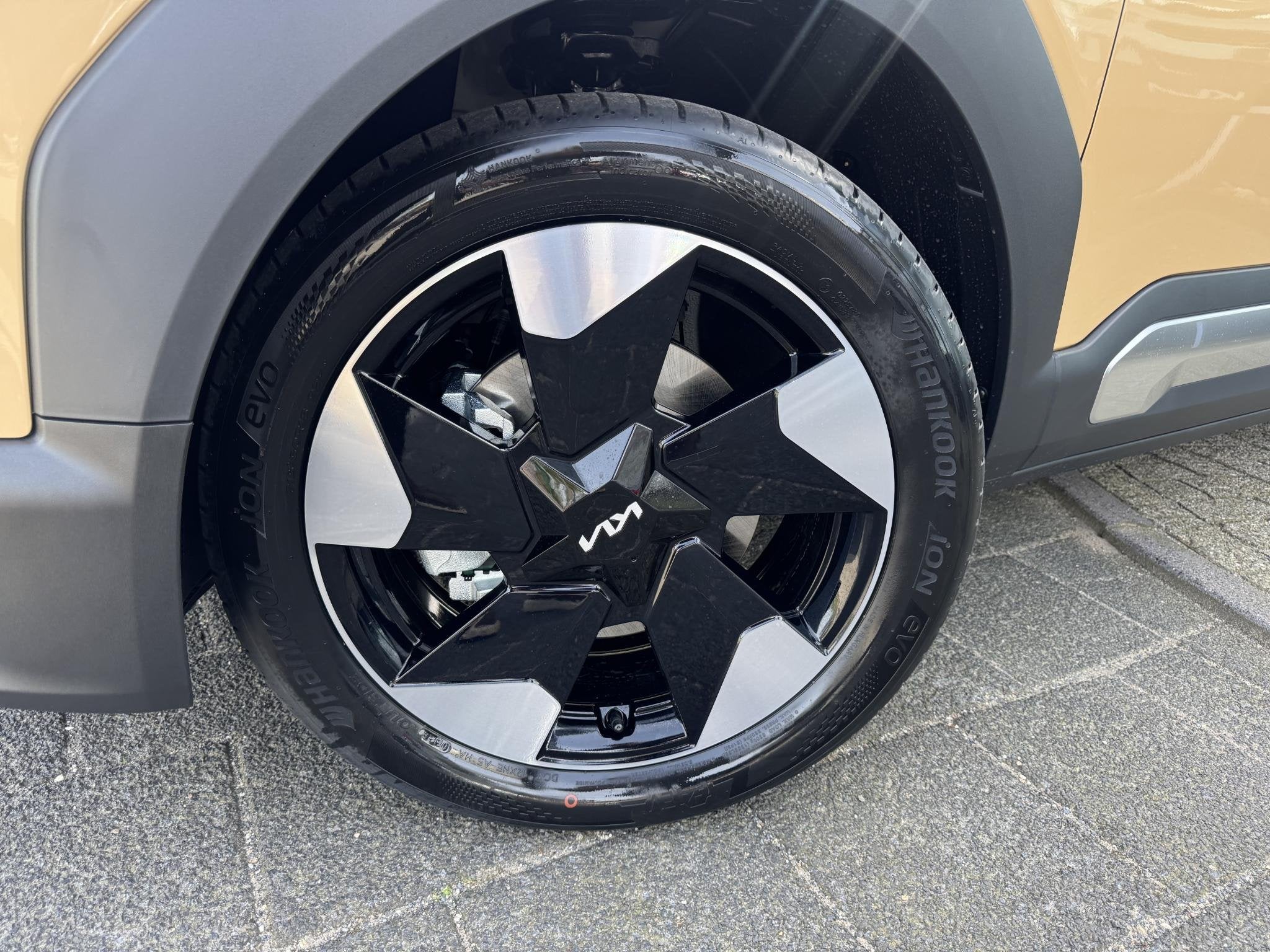 Kia EV2 Plus 42.2 kWh 4p. , Snel Leverbaar! Inclusief 3000 E, Auto's, Stof, Overige modellen, 4 stoelen, Nieuw