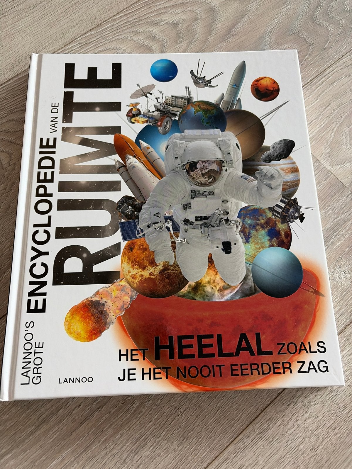 Lannoo's Grote Encyclopedie van de Ruimte, Verzenden, Zo goed als nieuw, Overige onderwerpen, Los deel