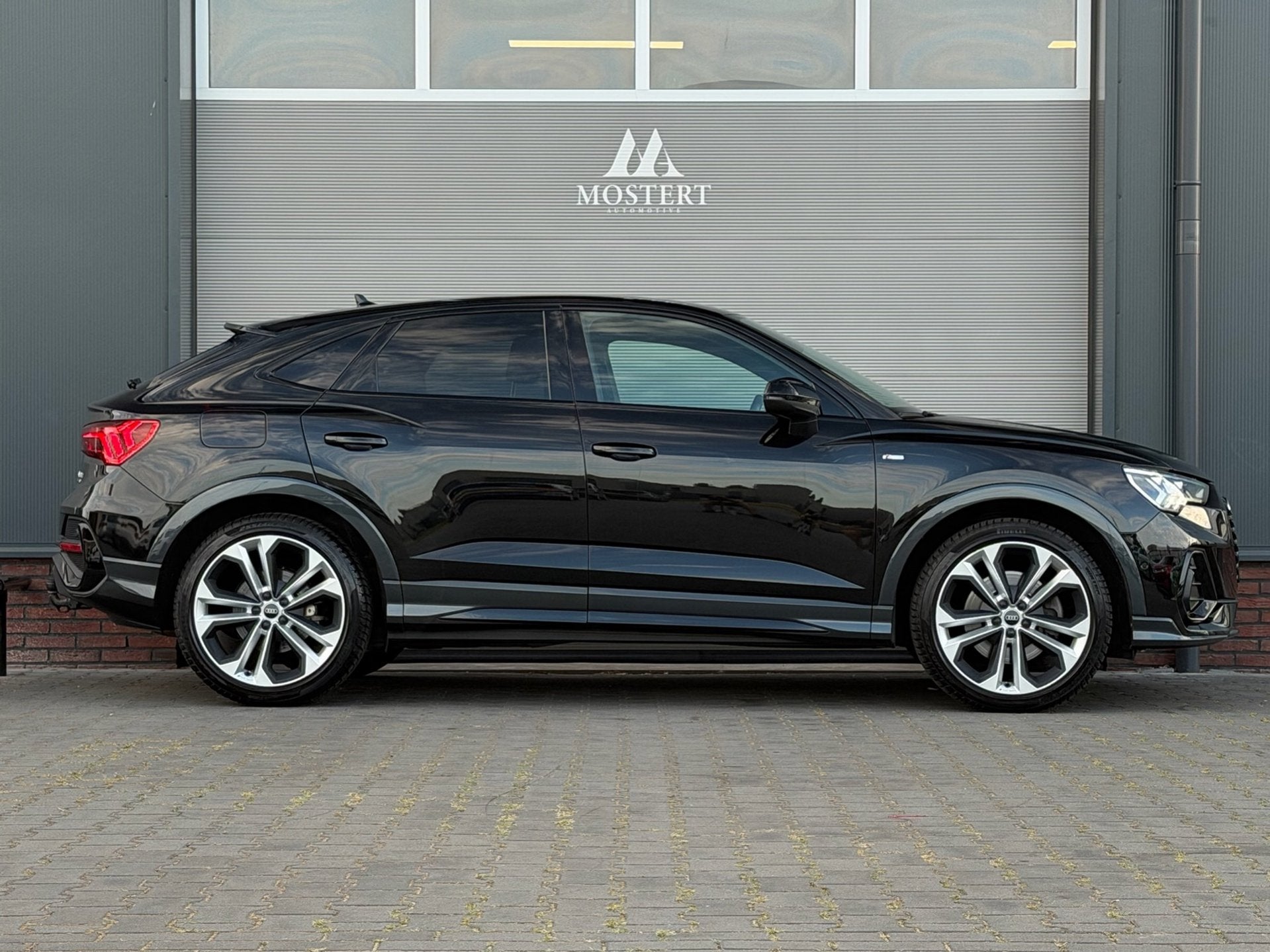Audi Q3 Sportback 45 TFSI/245pk quattro S Edition|2021|3x S-, Auto's, Automaat, Gebruikt, 1984 cc, Leder en Stof